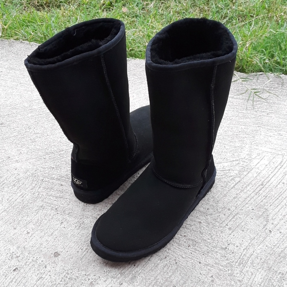 UGG clasic tall boots